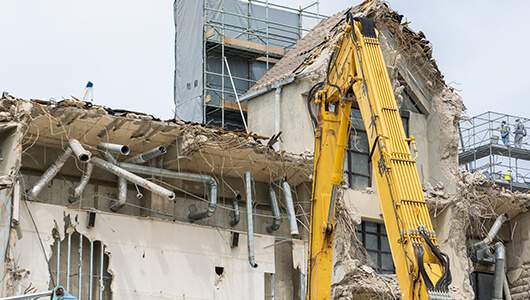 写真：コンクリート造建物の解体